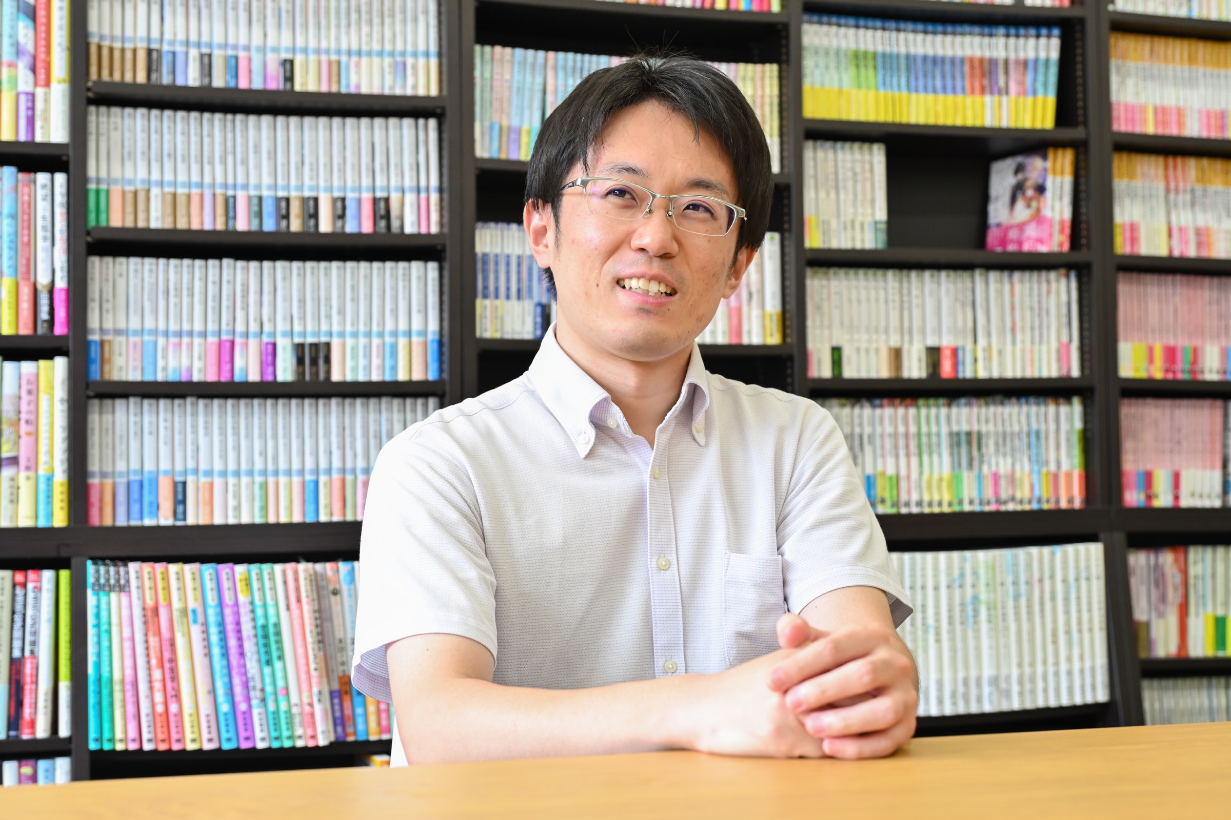 インタビューに答えるA.Tさん